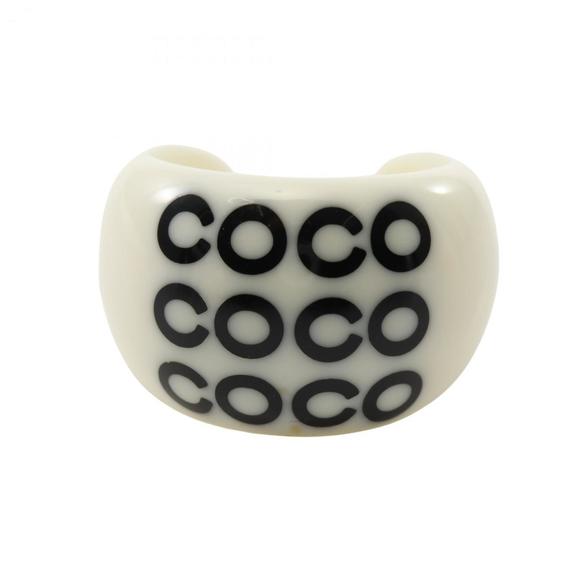 Chanel Coco Mark White Plastic ring - Picture 1 of 6